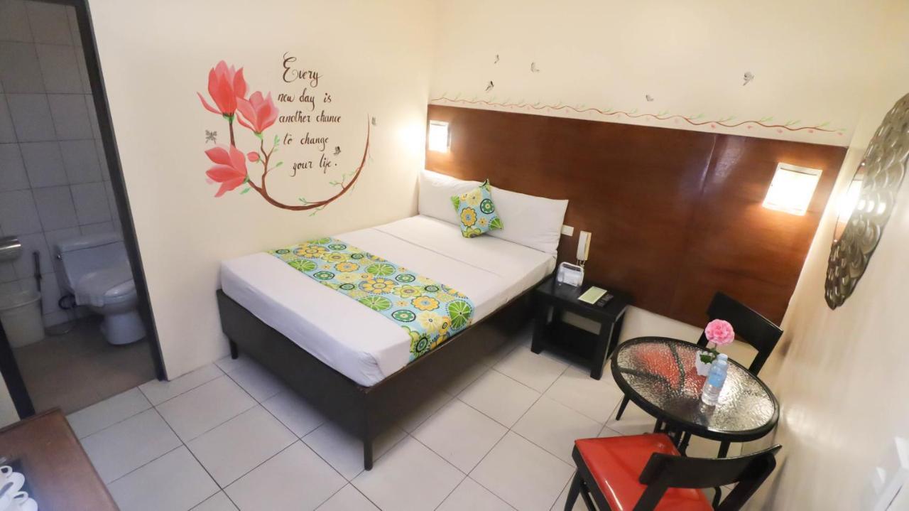 Viewpark Hotel Tagaytay Tagaytay City Exterior foto